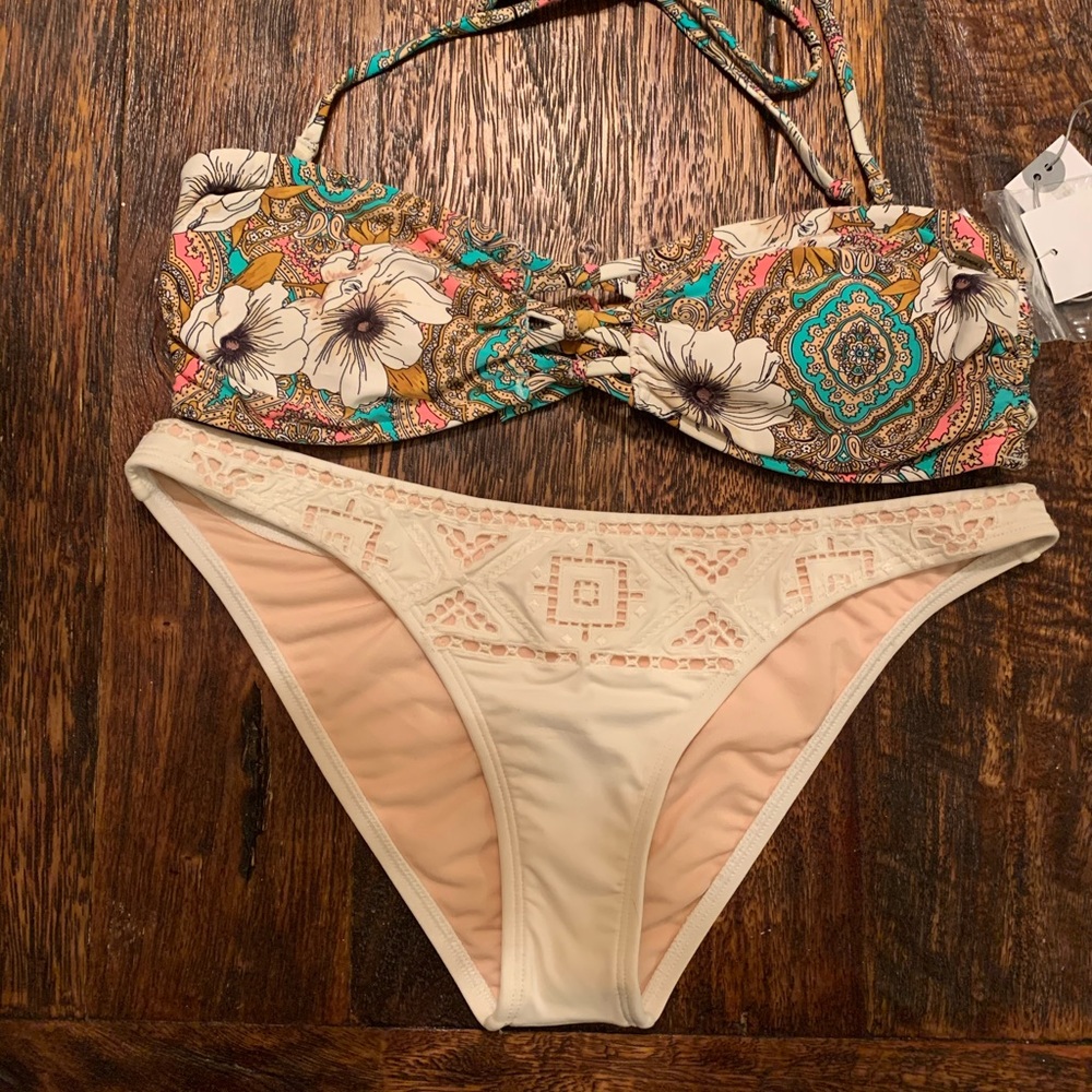 Billabong & O’Neill Bikini set, size Small, NWT
